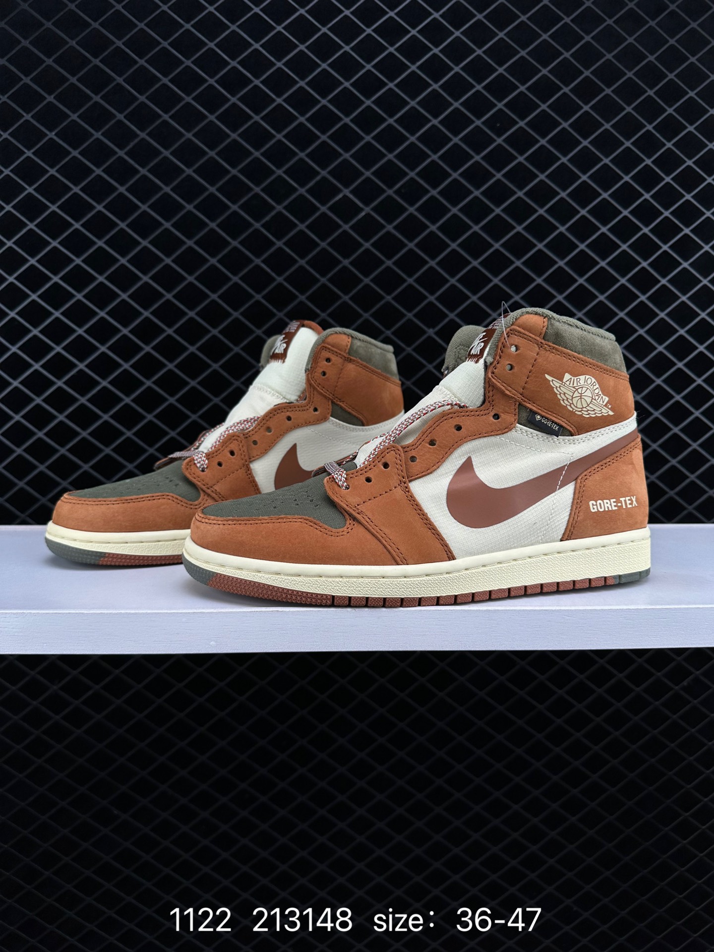 Nike Air Jordan 1 Retro High OG”Black/White“